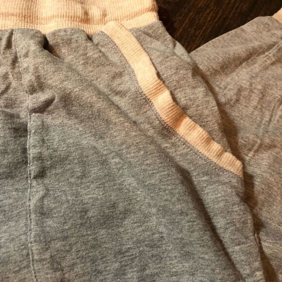 DKNY Gray and light pink pajamas set with draw string and pockets - Picture 6 of 8